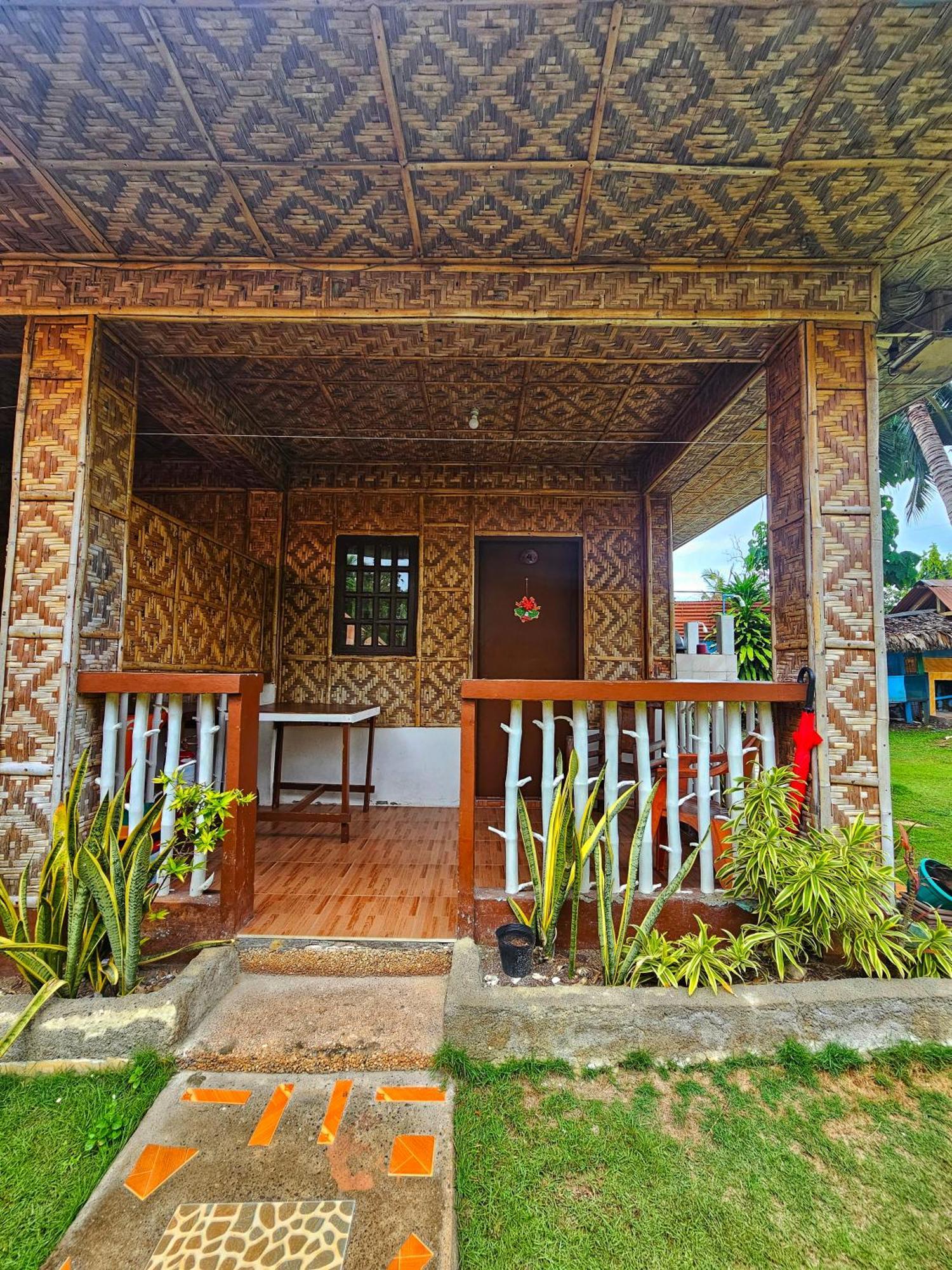 Bohol Sea Breeze Cottages And Resort Tawala  Eksteriør billede