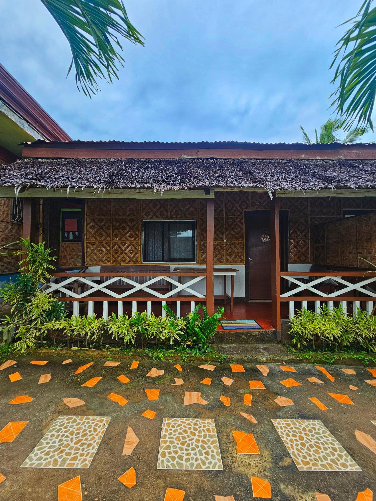 Bohol Sea Breeze Cottages And Resort Tawala  Eksteriør billede